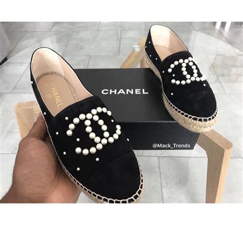 coco chanel zapatos|chanel calzados.